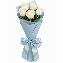 Букет 5 Белых роз Проуд в Арске
