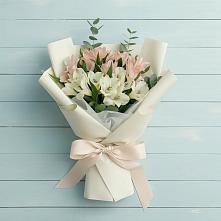 Букет цветов из:  Альстромерии #REPLACE_PRED# Арске