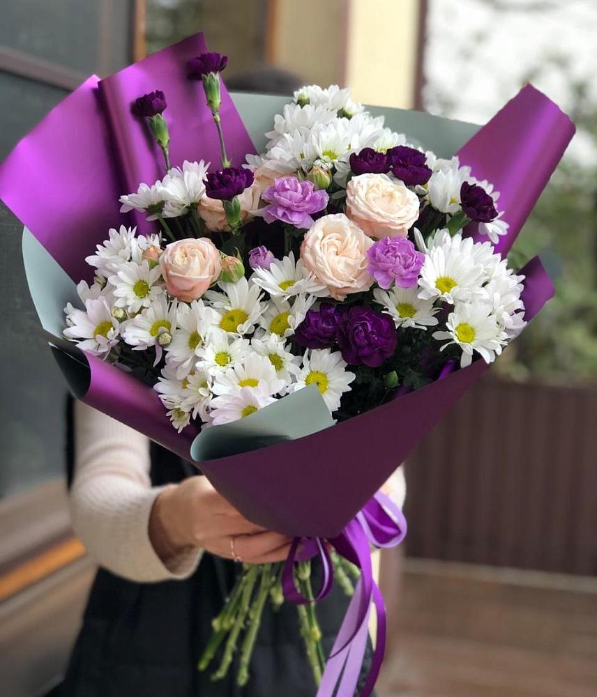 Букет цветов из: Хризантемы, Гвоздики и Розы в Арске