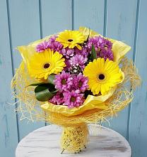 Букет цветов из:  Хризантемы и Герберы #REPLACE_PRED# Арске