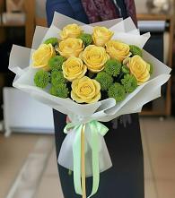 Букет цветов из:  Хризантемы и Розы в Арске