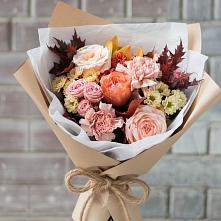 Букет цветов из:  Гвоздики, Хризантемы и Розы в Арске