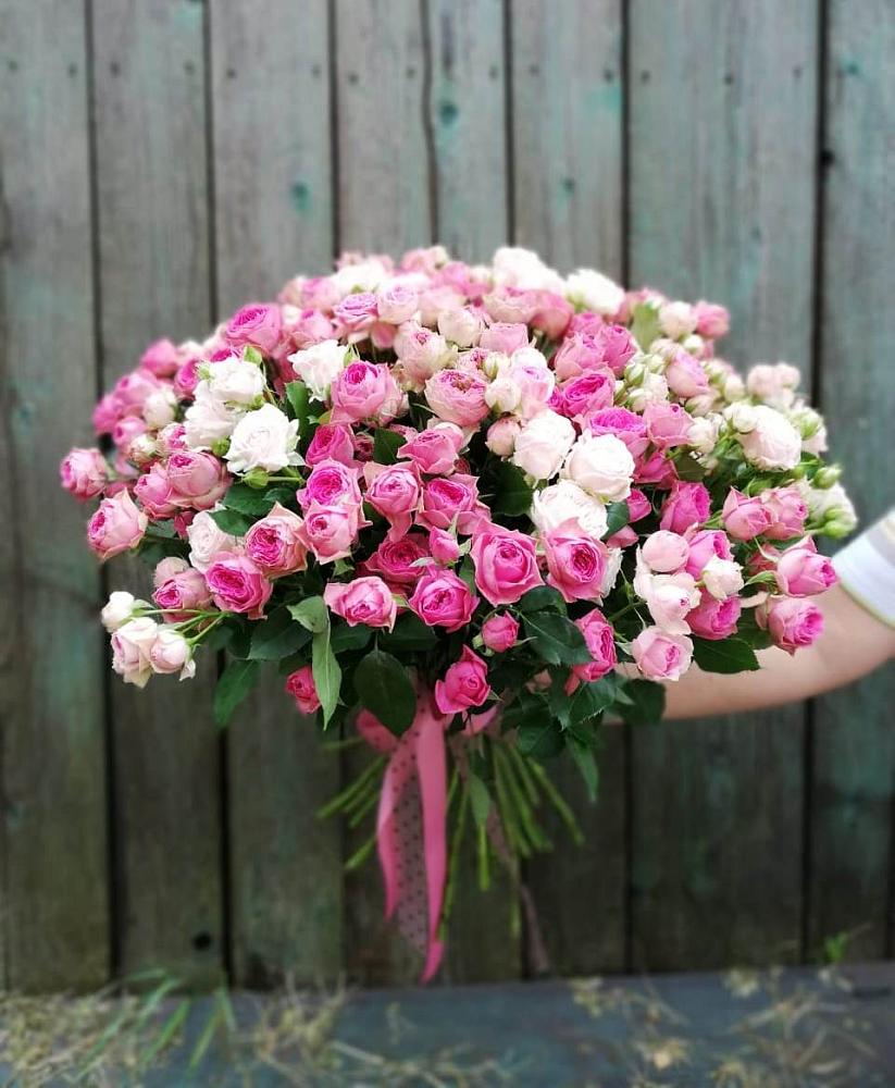 Букет Розовые кустовые розы Натали и Лав Лидия в Арске
