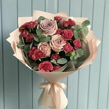 Букет цветов из:  Гвоздики и Розы в Арске