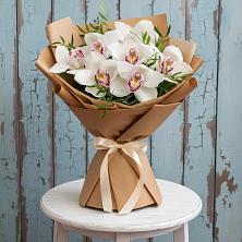 Букет цветов из:  Орхидеи и Розы в Арске