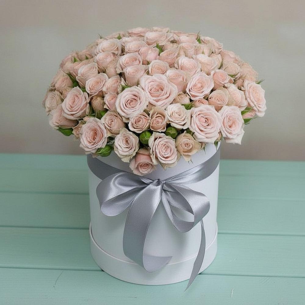 Цветочная композиция из Розы в шляпной коробке в Арске