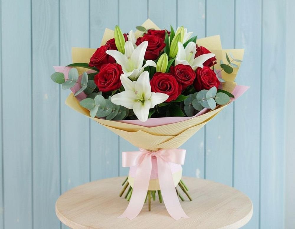 Букет цветов из: Лилии и Розы в Арске
